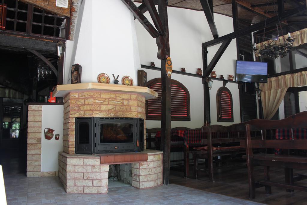 ساندانسكي Guest House Chinarite المظهر الخارجي الصورة