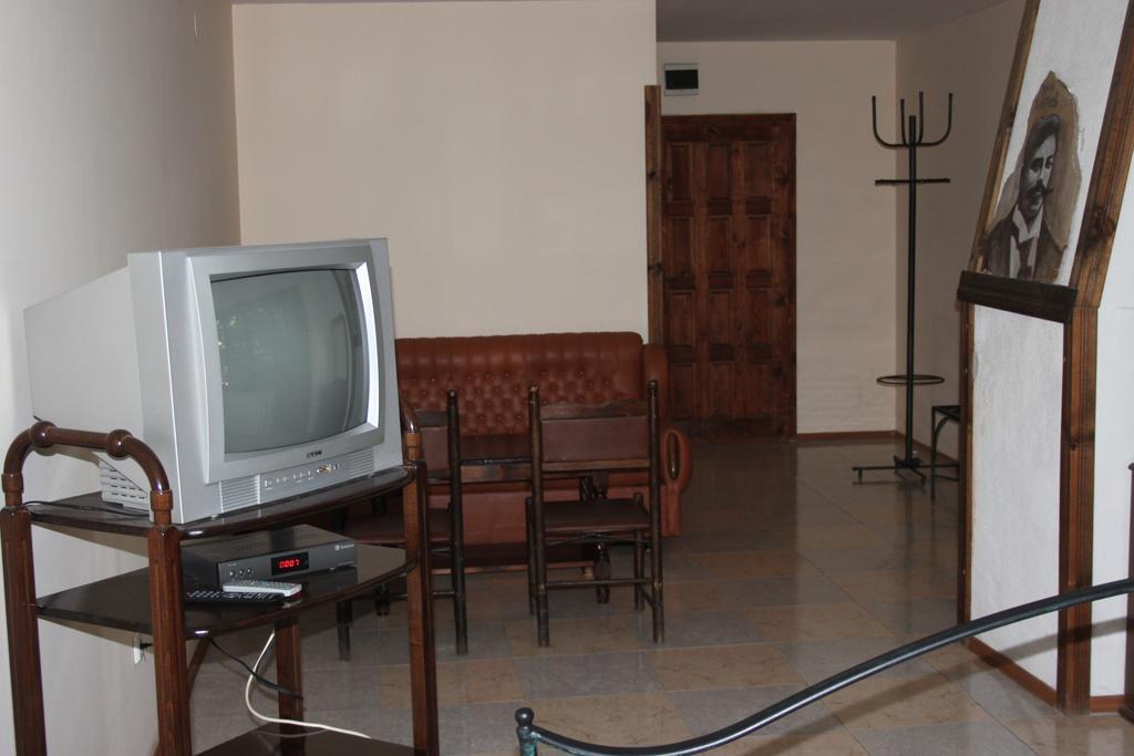 ساندانسكي Guest House Chinarite الغرفة الصورة