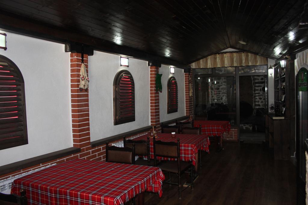 ساندانسكي Guest House Chinarite المظهر الخارجي الصورة